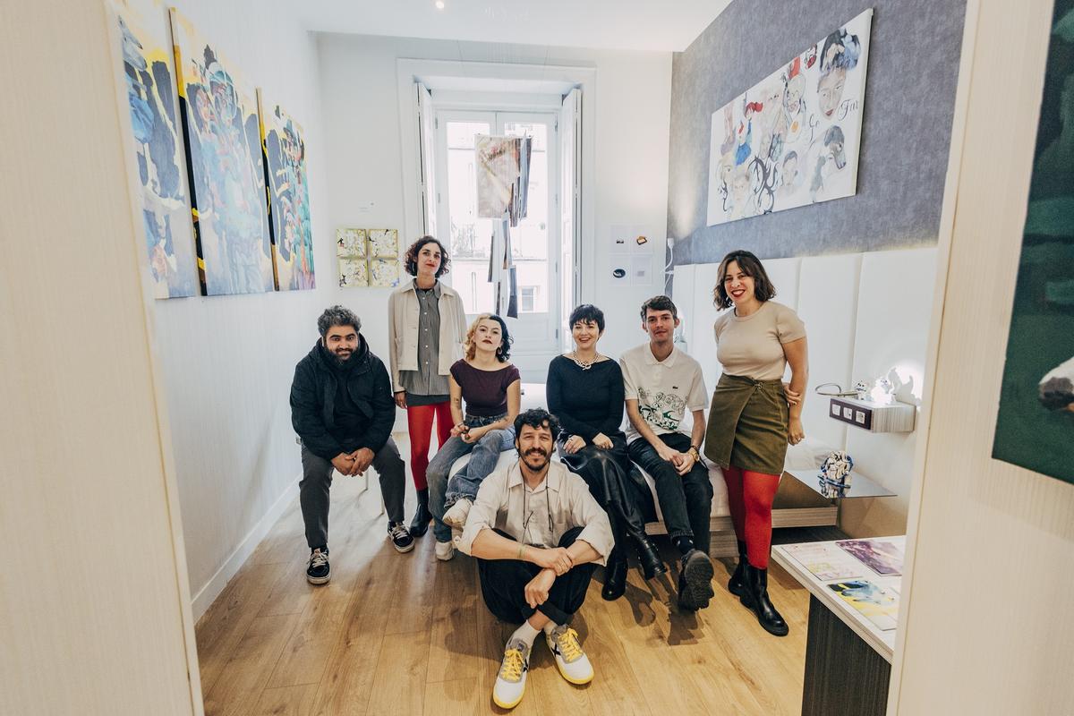 Artistas y comisarias de AICAV en la Feria Hybrid Art Fair de Madrid.