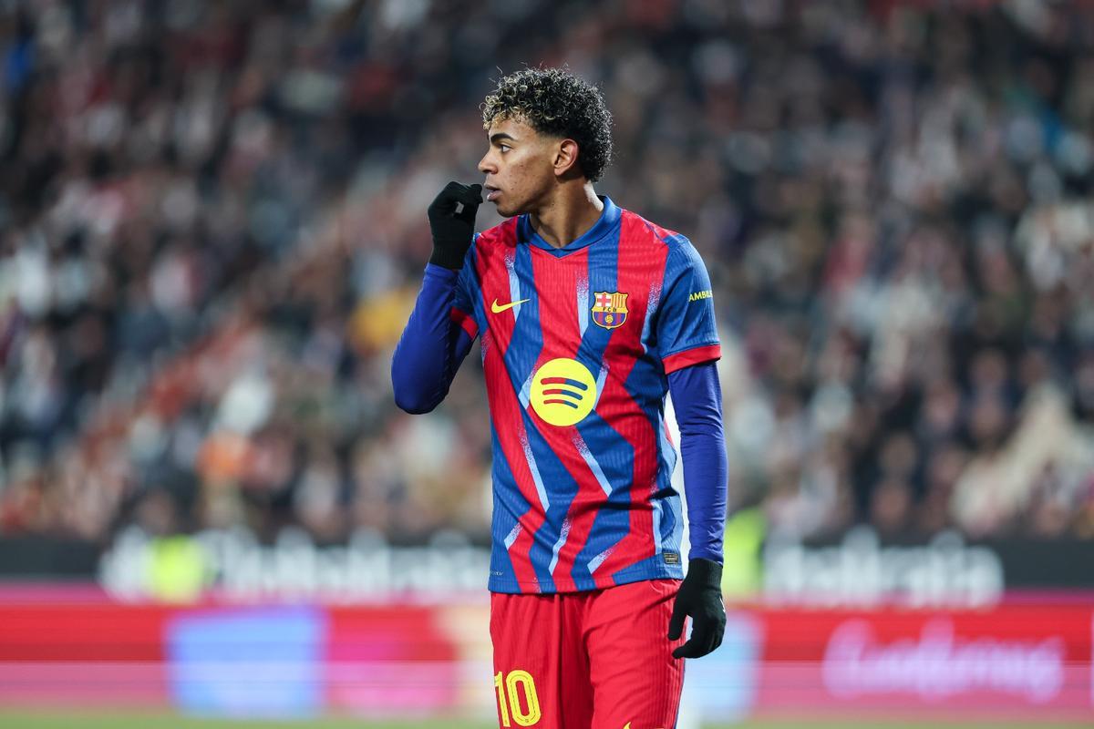 Lamine Yamal, durante su partido en el Carlos Belmonte.