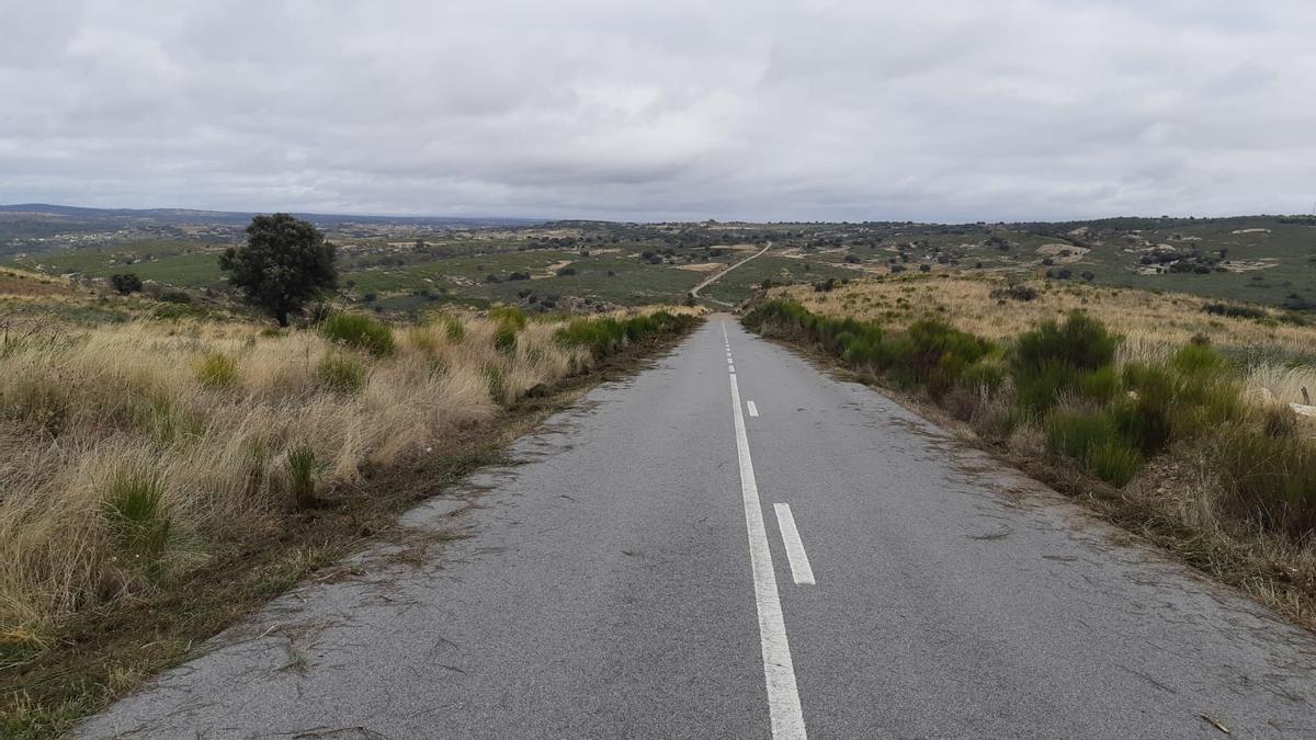 Limpieza de la carretera de Pinilla a Fermoselle