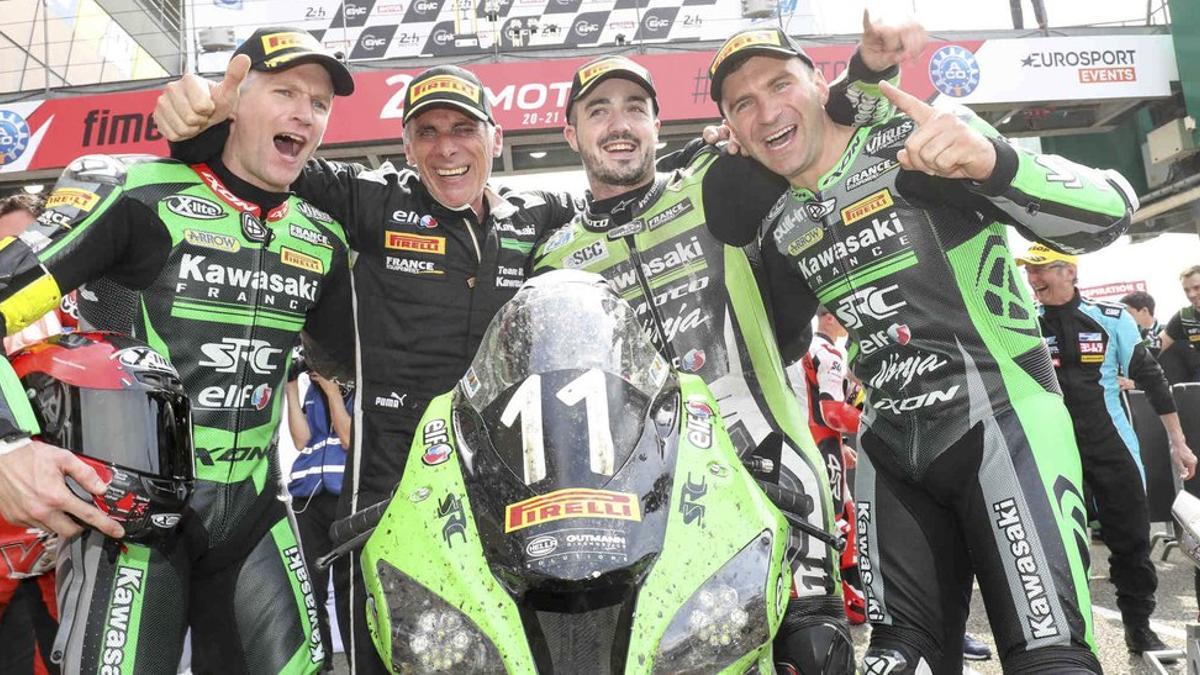Guarnoni, Checa y Nigon celebran el triunfo en Le Mans
