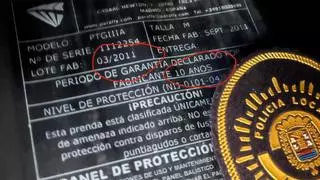 Chalecos caducados y armas de segundo uso: el equipamiento de la Policía Local de Alicante