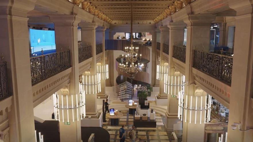 Te invitamos a que entres en el futuro en Espacio Movistar, un lugar único ubicado en el emblemático Edificio Telefónica de la Gran Vía