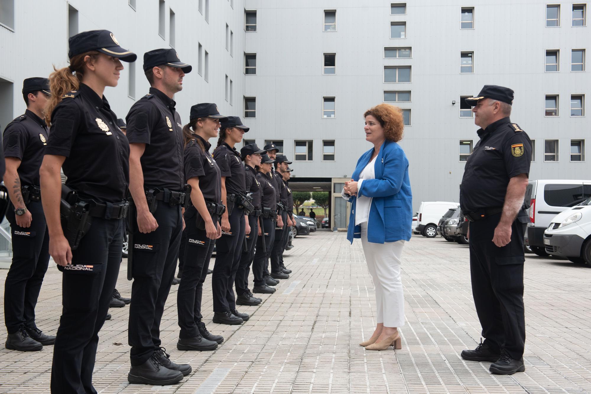 La comisaría de Lonzas de A Coruña recibe a 15 policías nacionales en prácticas