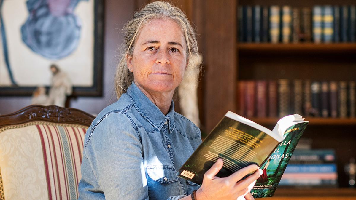 Alicia Vallina, invitada en el Club Faro