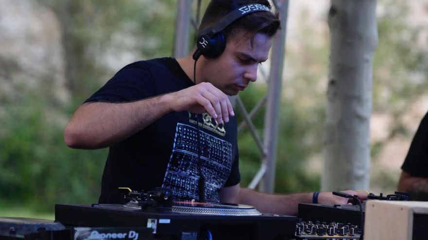 Festival de música electrónica en Cabañales