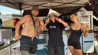 Caravanas, tecno y 3.000 'raveros' transforman La Granja en una fiesta ilegal: "No hacemos daño a nadie"
