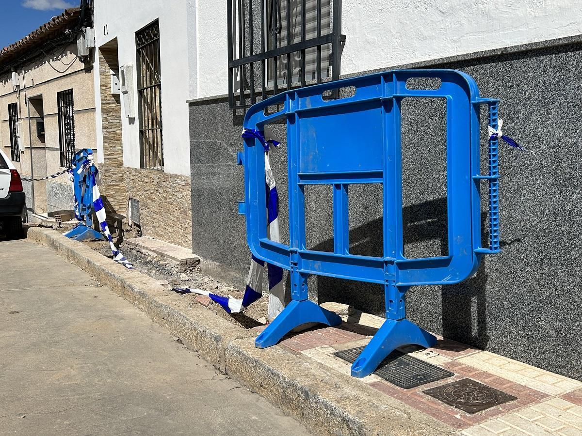 Reperación de una de las averías de la calle San José de Peñarroya-Pueblonuevo.