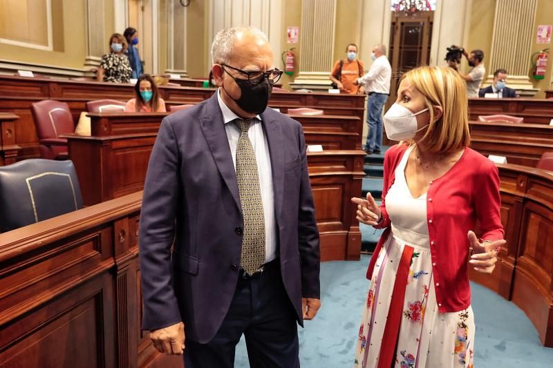 Pleno del Parlamento de Canarias