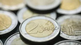 CaixaBank alerta sobre las monedas de 2 euros que aumentan su valor hasta 2.900 euros