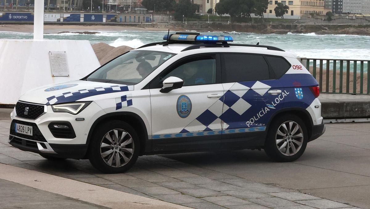 Vehículo de la Policía Local.