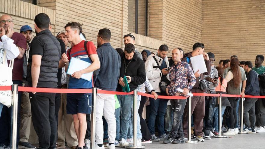 El Ayuntamiento de Zaragoza reclama más de 300.000 euros al Gobierno de España por la regularización extraordinaria de inmigrantes