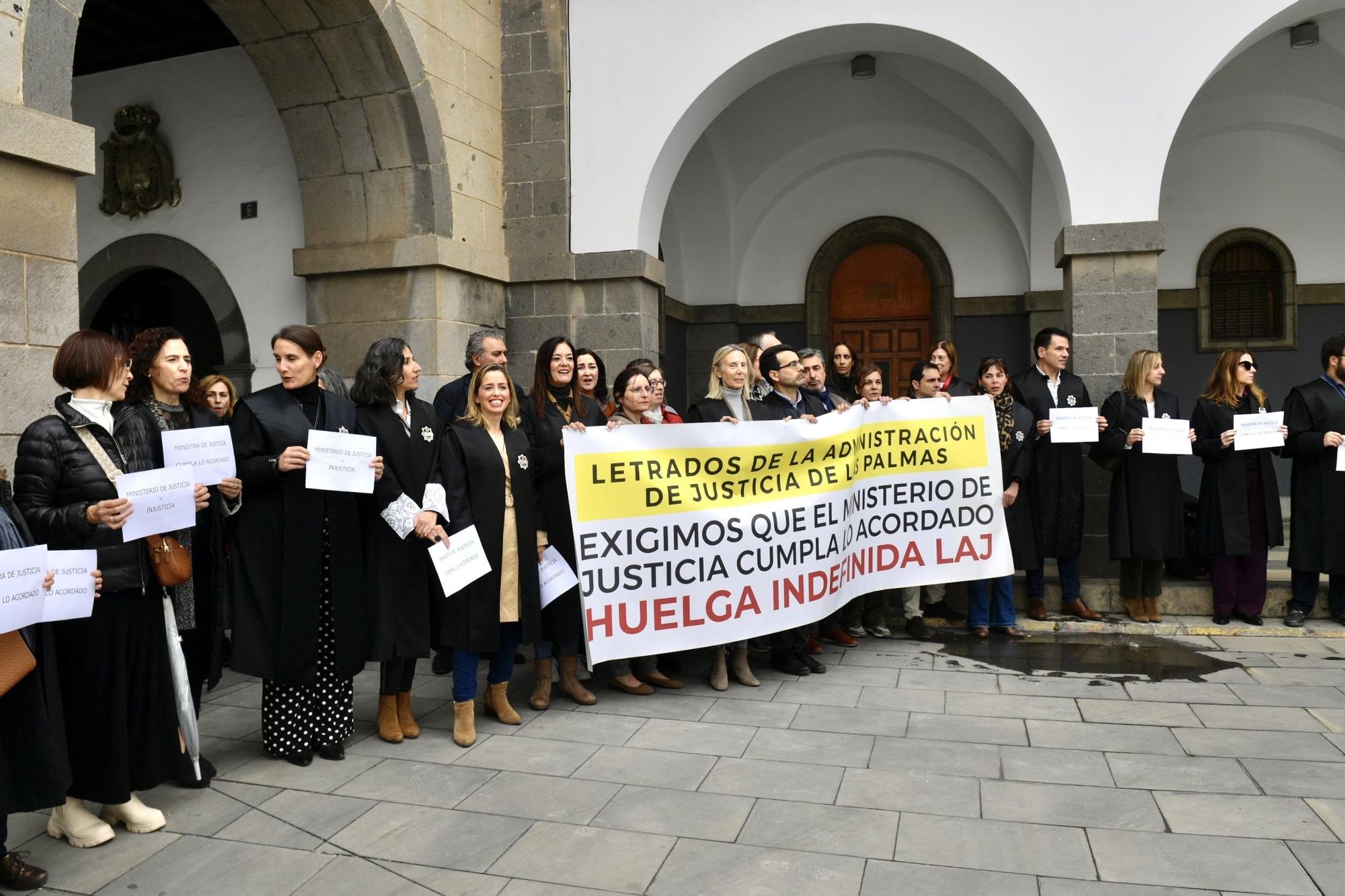 Nueva jornada de concentración de los letrados de la administración de justicia en la provincia de Las Palmas.
