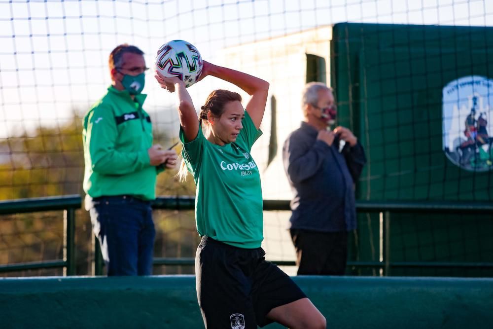 El representante ibicenco en la Liga Autonómica femenina arranca goleando al Atlético Collerense en una temporada muy ilusionante para el club verdinegro