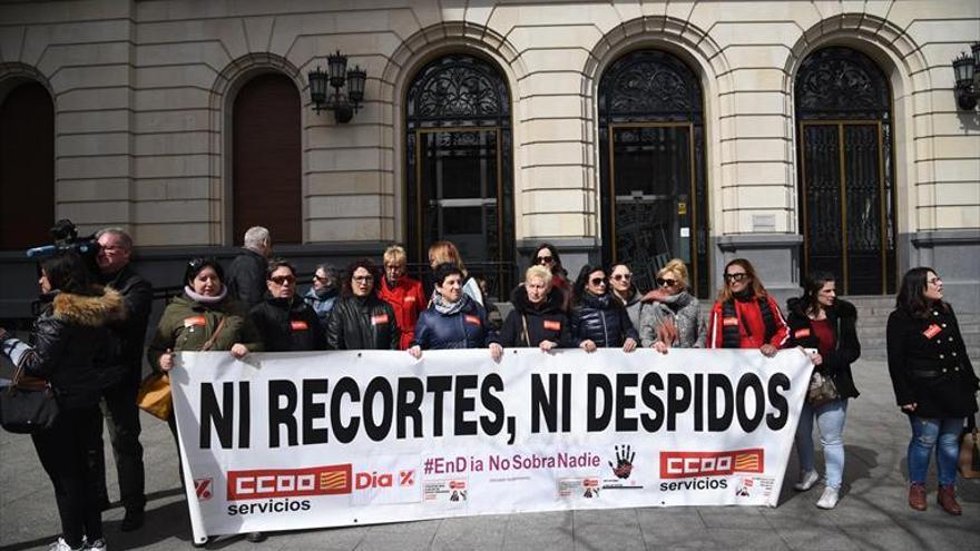 Protestas contra el ajuste laboral en la cadena Dia