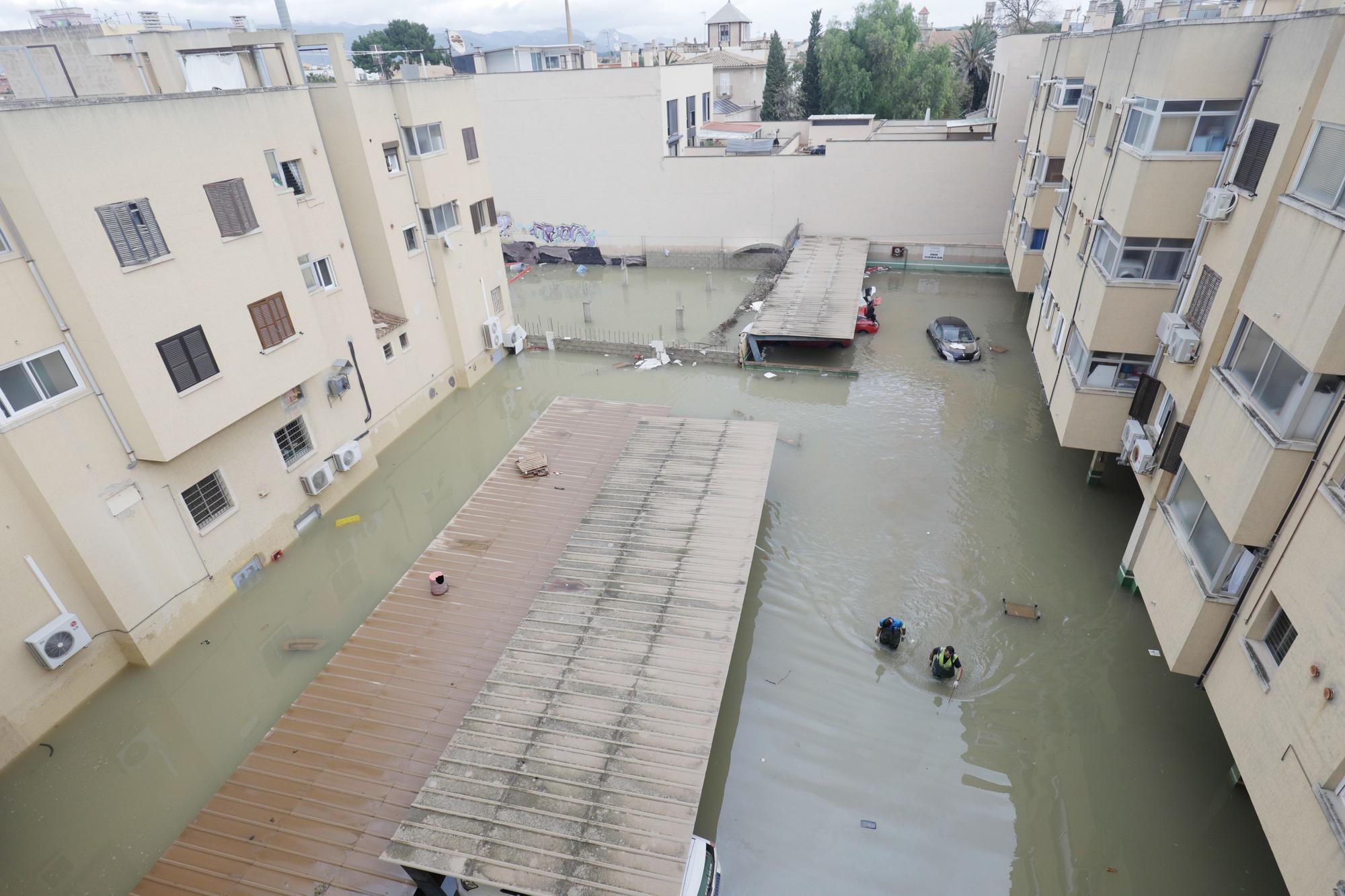 Rohrbruch in Pont d'Inca auf Mallorca setzt Dutzende Autos unter Wasser