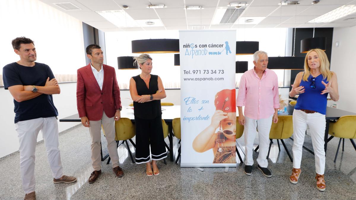 Galería de imágenes de la presentación de los embajadores de Aspanob en Ibiza