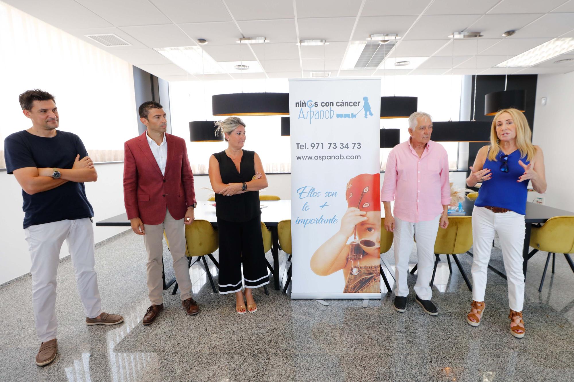 Galería de imágenes de la presentación de los nuevos embajadores de Aspanob en Ibiza