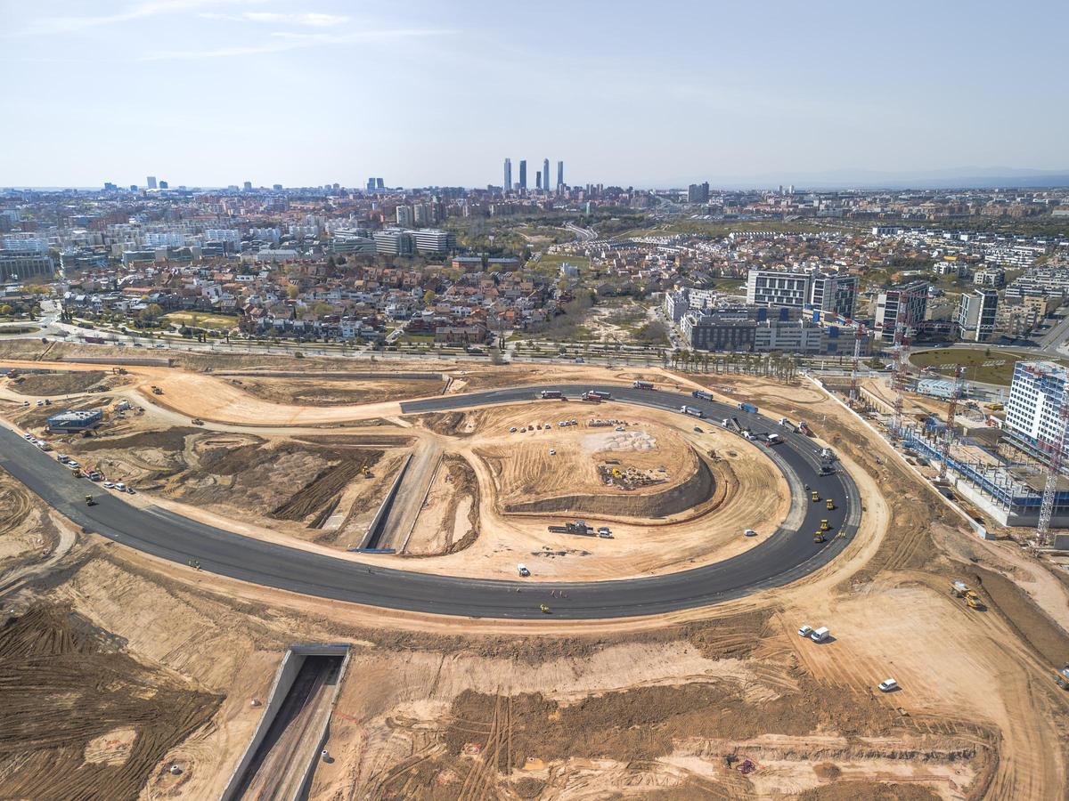 Nuevas imágenes del asfaltado de 'La Monumental', la curva más icónica del circuito Madring de F1 Nuevas imágenes del asfaltado de 'La Monumental', la curva más icónica del circuito Madring de F1
