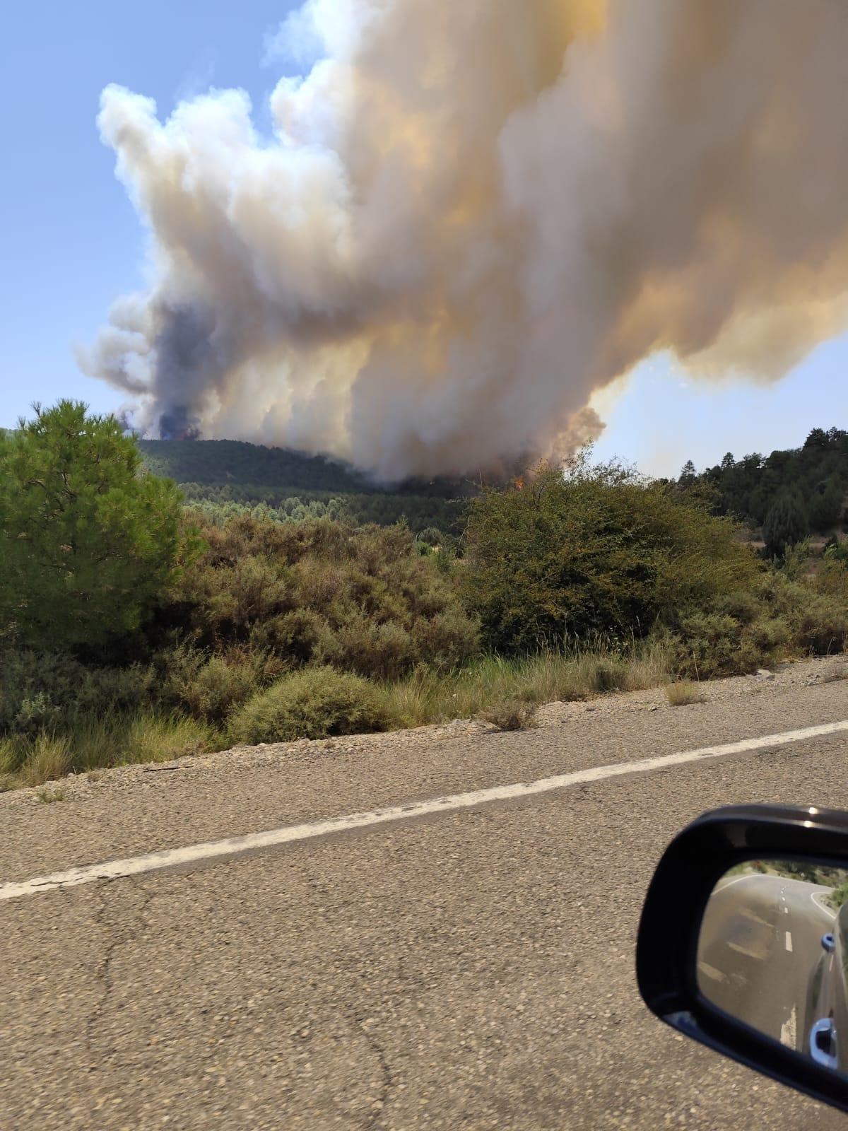 El incendio forestal en Corbalán (Teruel), en imágenes