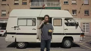 ¿Por qué partes de Barcelona circula 'La furgo' de Pol López?