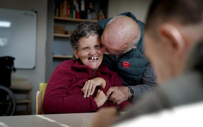 Помогают людям с инвалидностью и меняют жизни