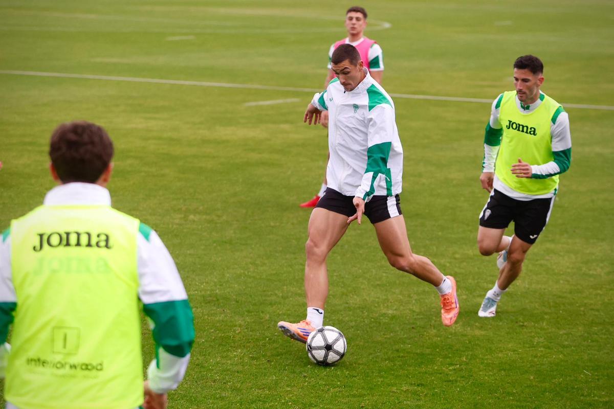 Lance de un entrenamiento del Córdoba CF en la Ciudad Deportiva.