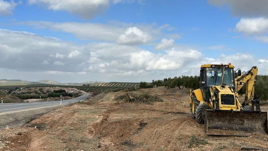 La Junta inicia la obra para dotar del tercer carril a parte de la  A-306