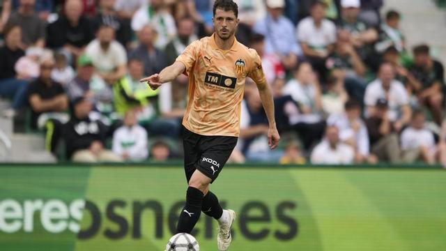 Guido Rodríguez, durante un partido del Valencia CF de la pasada temporada. | EUROPA PRESS