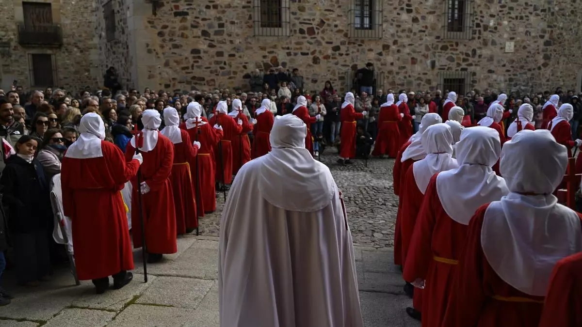 Sigue el Sábado Santo en Cáceres