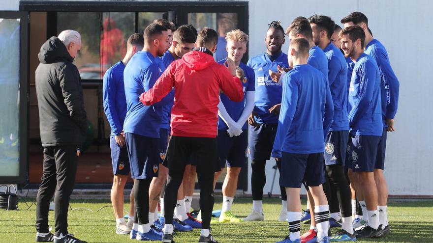 Batshuayi reaparece tras su virus y Gameiro trabaja en el gimnasio