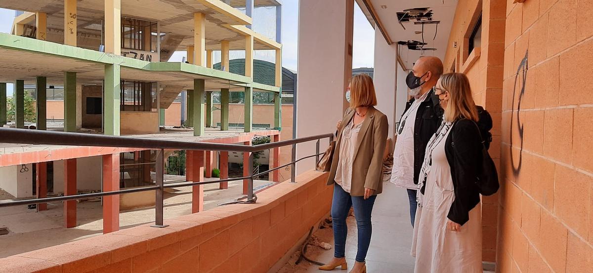 De España, Nomdedéu y Hernández, ayer, en el centro de oficios de la desaparecida Coepa.