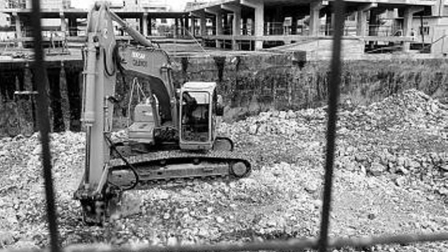 Construcciones en el entorno de La Talá, en Llanes. / lópez de arenosa