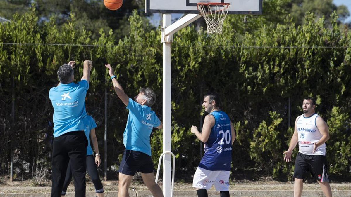 Una activitat esportiva en el marc del 'Mes Social'.