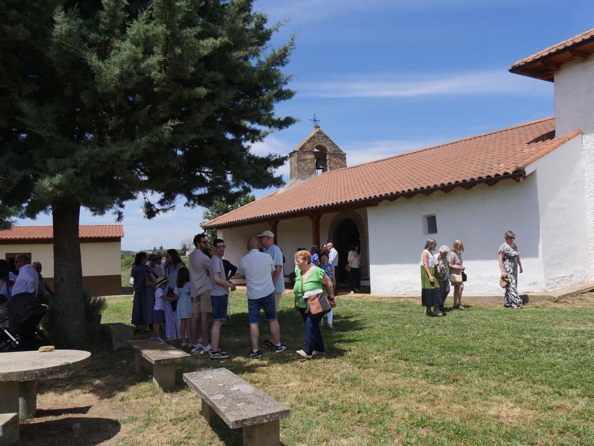 La fiesta romera de la Trinidad de Camarzana de Tera, en imágenes La fiesta romera de la Trinidad de Camarzana de Tera, en imágenes