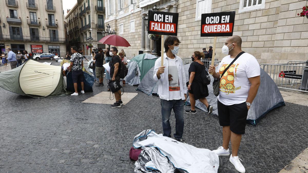 'Som Oci Nocturn' convoca una huelga de hambre y una acampada indefinida en Sant Jaume