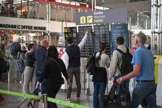 La Semana Santa apuntala un nuevo récord en el aeropuerto Alicante-Elche