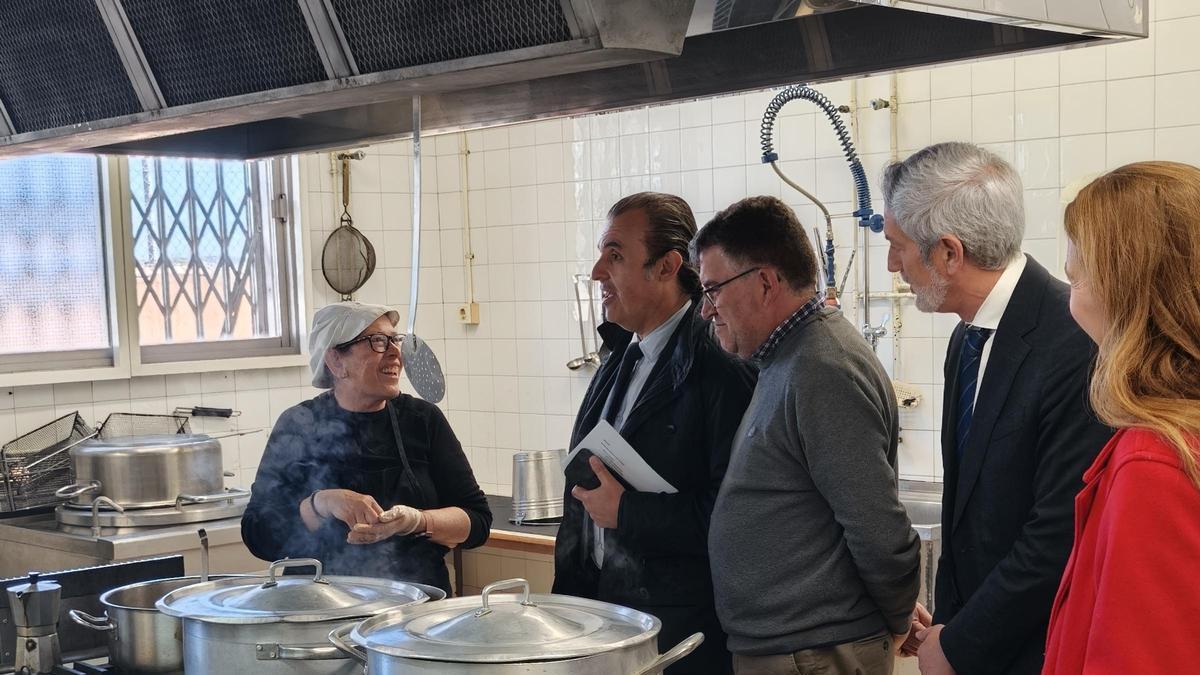 Joan Simonet y Antoni Vera han visitado el comedor del CEIP Son Rullan