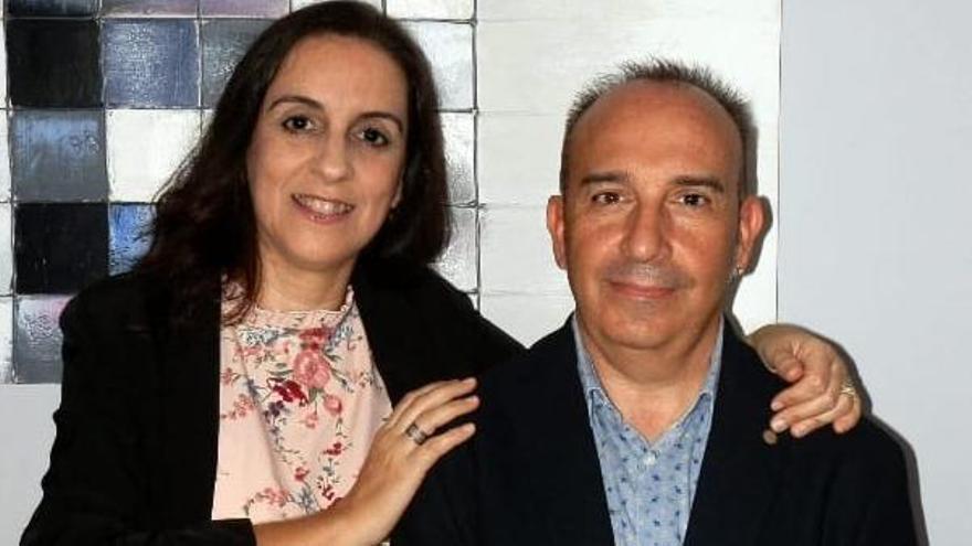 Los nuevos Clavarios Mayores de la Semana Santa, Estefanía Mora y Roberto Lorente.