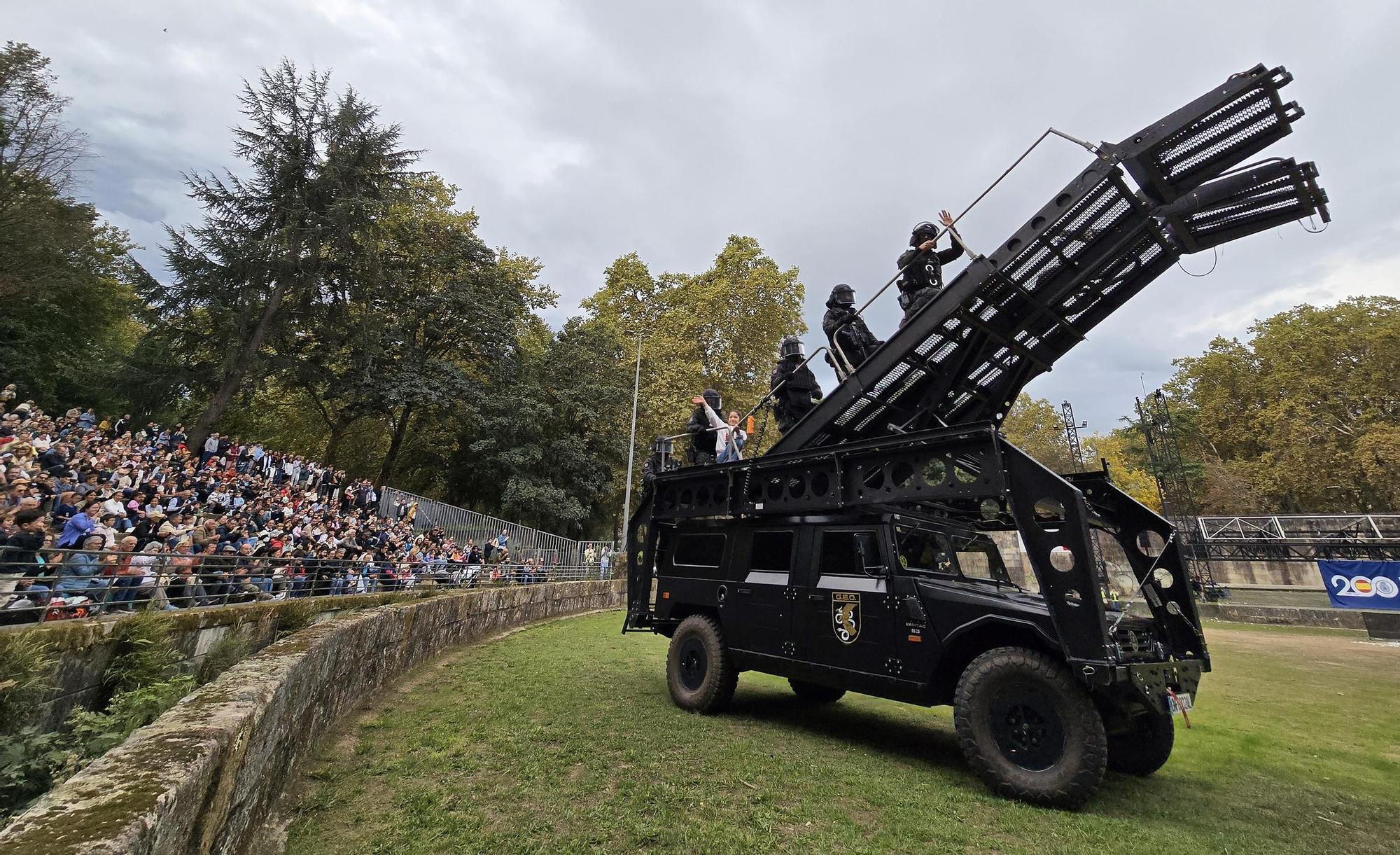 Exhibición de la Policía Nacional en el auditorio de Castrelos en Vigo