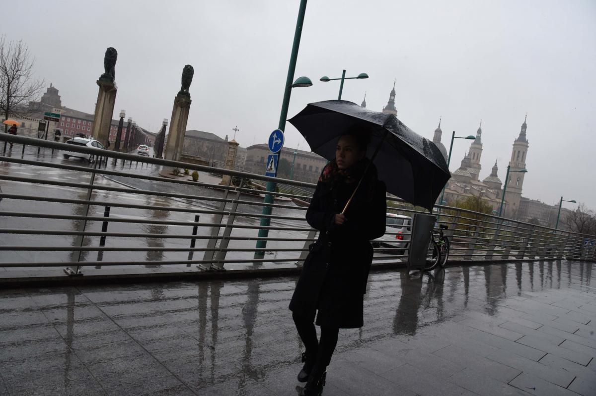 La nieve llega a Zaragoza