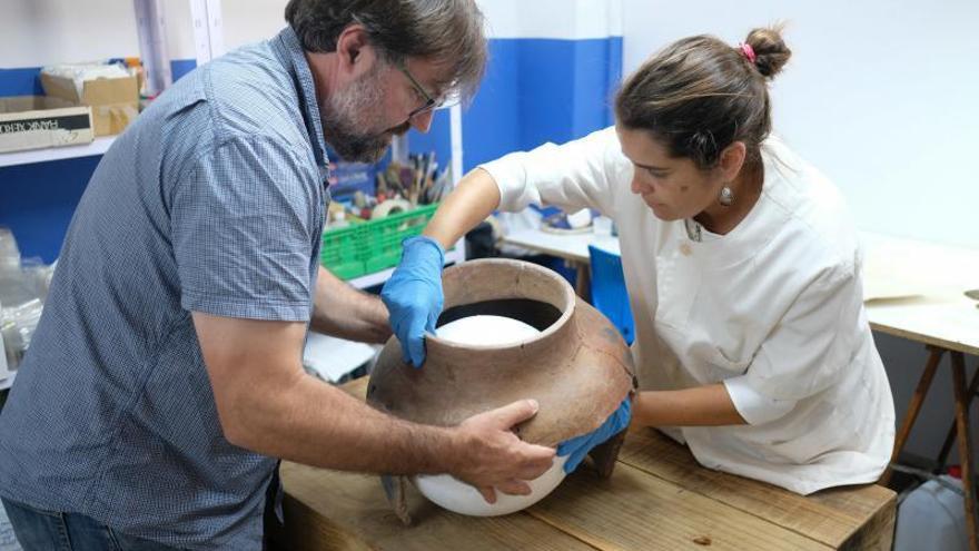 Restauración de cerámica de La Fortaleza.