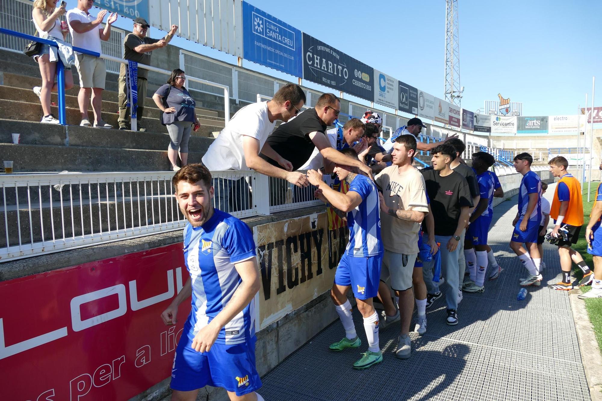 Eufòria al Figueres celebrant l'accés a la promoció d’ascens a Tercera RFEF