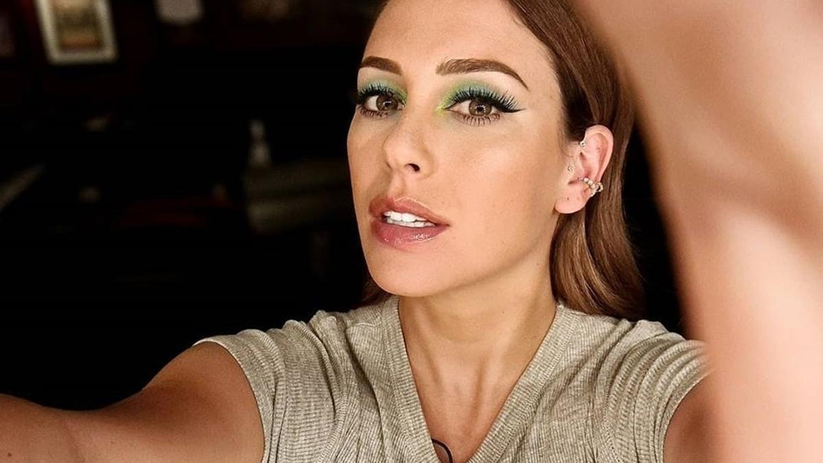 Blanca Suárez le echa morro (rouge) para hablarnos de sus 'beauty truquis'