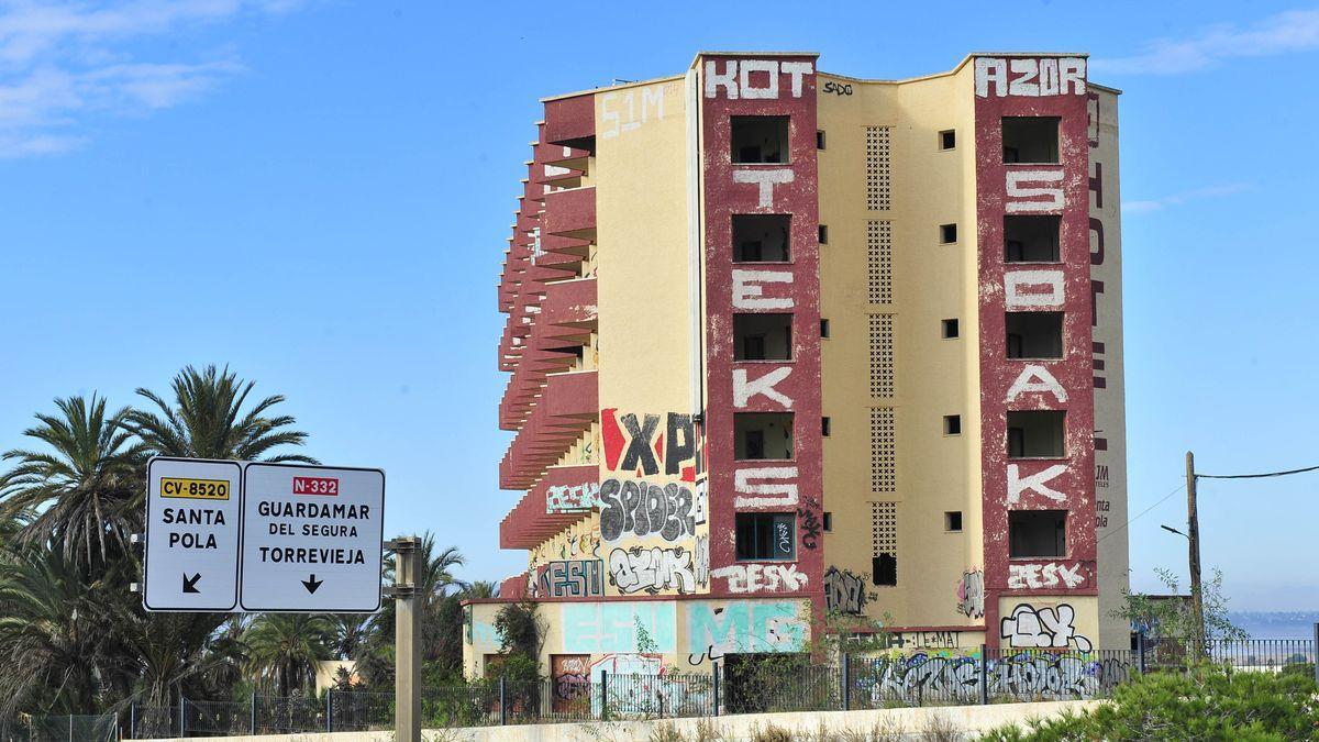 El hotel Rocas Blancas en los años 1998, 2014 y 2019