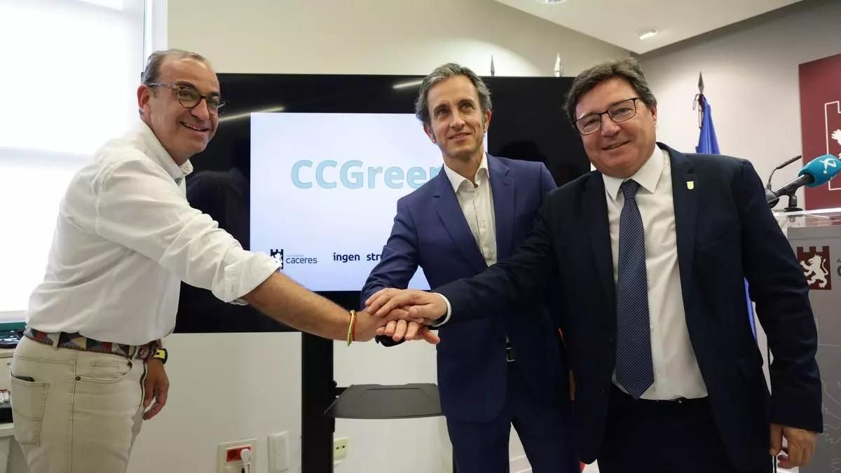 De izquierda a derecha: Rafa Mateos, Gabriel Nebreda y Guillermo Santamaría.
