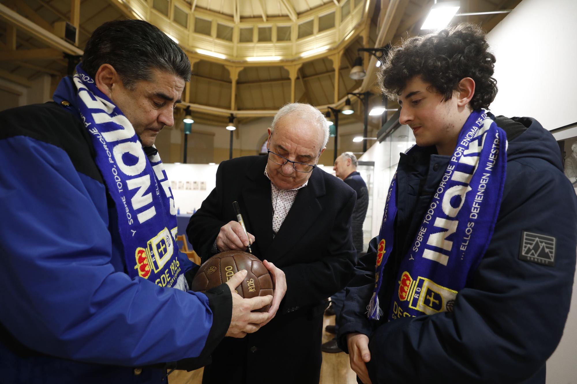 En imágenes: La Fundación Real Oviedo inaugura una exposición sobre la carrera de Marianín