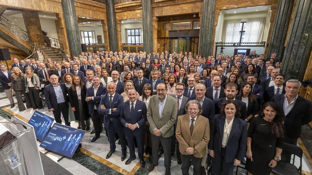 Directivos de Banco Sabadell reunidos en la Convención de la Territorial Noroeste.
