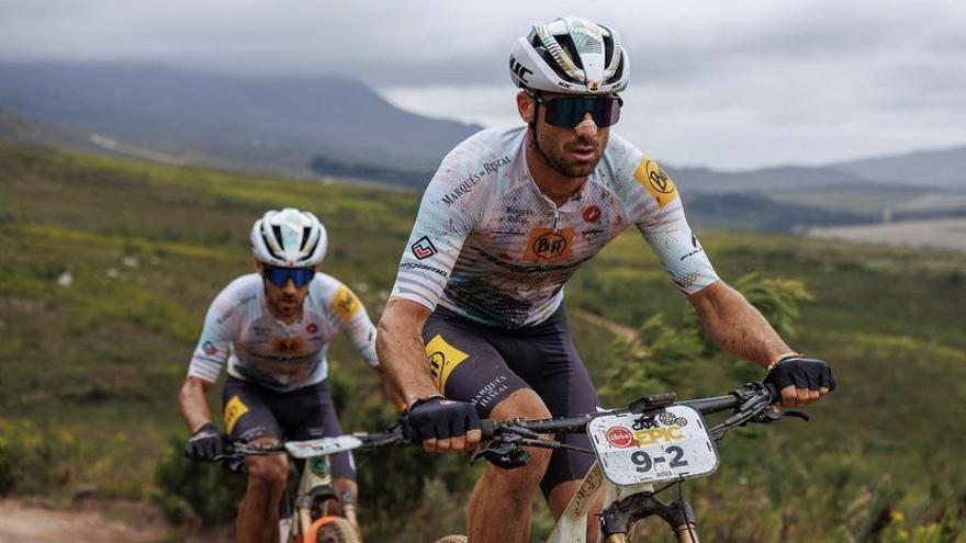 Mountain bike: Pequeño respiro para el ibicenco Enrique Morcillo en una Cape Epic de Sudáfrica frustrada