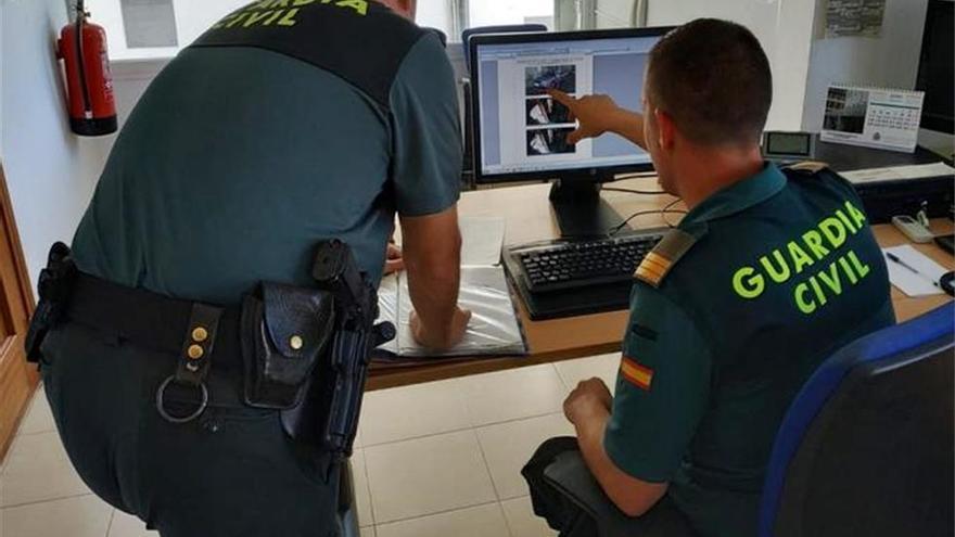 La Guardia Civil instruye diligencias a un vecino de Badajoz por estafar 15.000 euros a una octogenaria