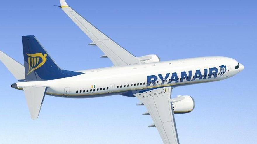 Multan a Ryanair por cobrar por el equipaje de mano.